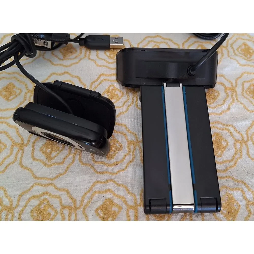 Lot of 2 HD Webcams– Logitech C615 1080p & HP Deluxe Autofocus 2.0MP USB Cameras